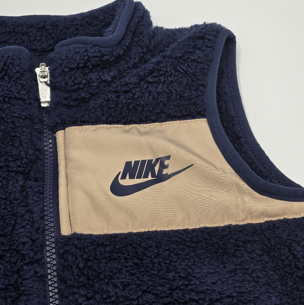 NEW Nike boys' 3-piece winter set with vest size 5 - Picture 3 of 8